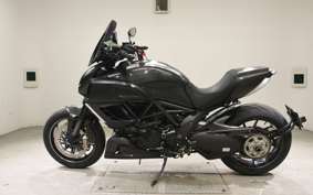 DUCATI DIAVEL Carbon 2011