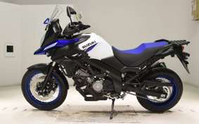 SUZUKI DL650 ( V-Strom 650 ) XTA 2025 C733M
