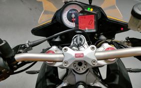 APRILIA TUONO V4	 2013 TY