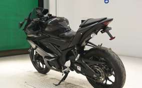 YAMAHA YZF-R3 2021