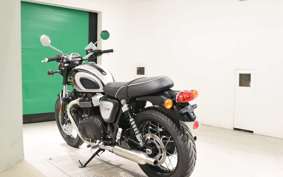 TRIUMPH BONNEVILLE T100 2025