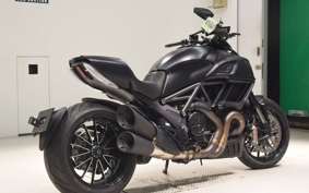 DUCATI DIAVEL DARK 2015