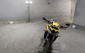 TRIUMPH STREET TRIPLE RS HDA614