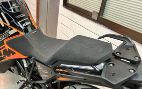 KTM 1290 SUPER ADVENTURE S 2022 V7940