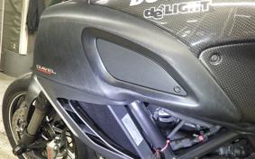 DUCATI DIAVEL Carbon 2012