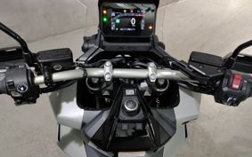 HONDA X-ADV 750 2025 RH21
