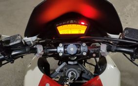 DUCATI DUCATI  HYPERMOTARD 796 B101AA