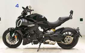 DUCATI DIAVEL V4 2023