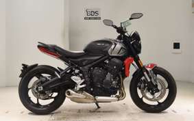 TRIUMPH TRIDENT 660 2023