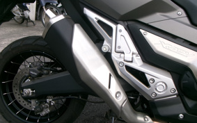 HONDA X-ADV 750 2019 RC95