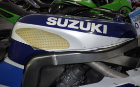 SUZUKI GSX-R400R 1990 GK76A