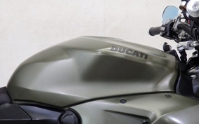 DUCATI STREET FIGHTER V2 2023 3F00