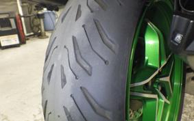 KAWASAKI NINJA H2 SX SE 2018 ZXT02A