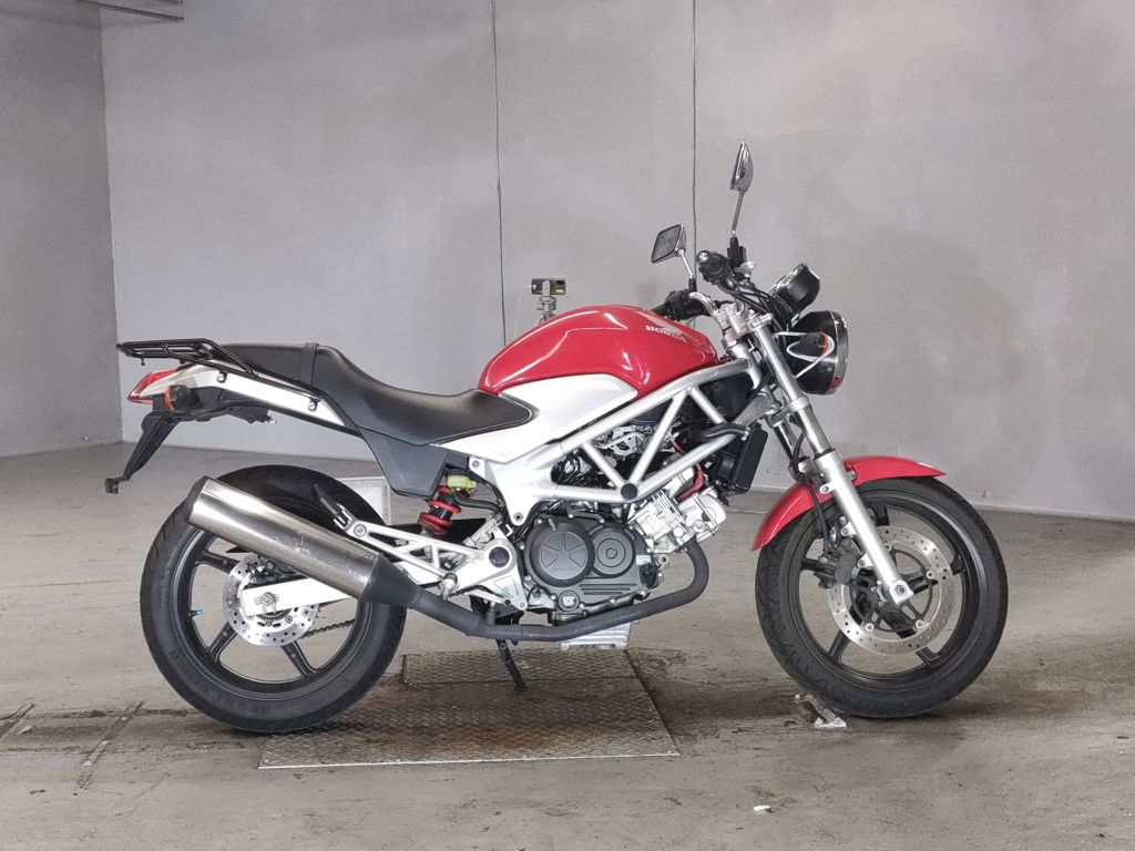 Фото Honda VTR 250 2009 с японского аукциона