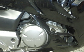 SUZUKI GSR250F