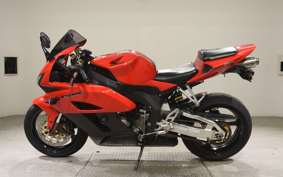 HONDA CBR1000RR 2005 SC57