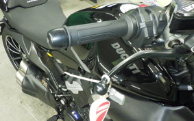 DUCATI DIAVEL V4 2023