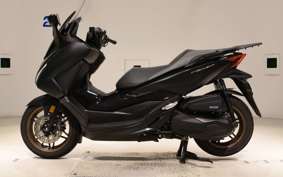 HONDA FORZA 250