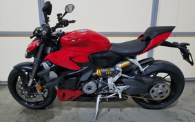 DUCATI STREETFIGHTER V2 2022 3F00