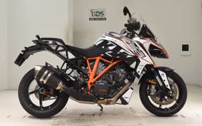 KTM 1290 SUPER DUKE GT 2025