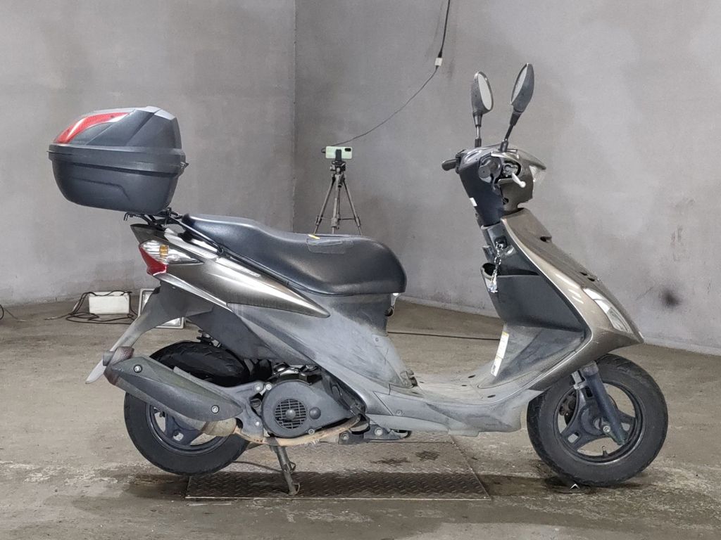 Фото Suzuki ADDRESS V125 с японского аукциона