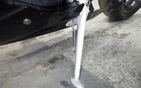 TRIUMPH STREET TRIPLE 2011