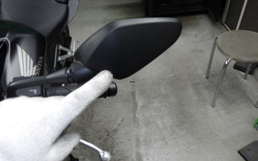 HONDA CB650R E-Clutch 2025 RH17