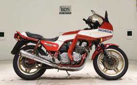 HONDA CB900F 2025 SC01