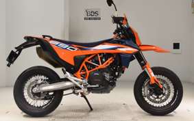 KTM 690 SMC R 2024