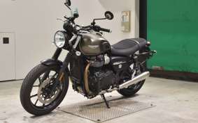 TRIUMPH STREET TWIN 2020