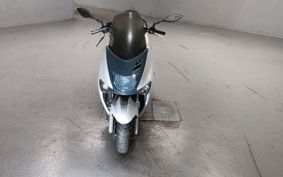 YAMAHA MAJESTY 125 SE27