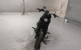 HARLEY FXLRS1870 YWK