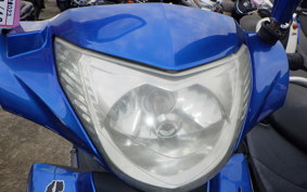 SUZUKI GSR125