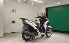 YAMAHA TRICITY 125 SE82J