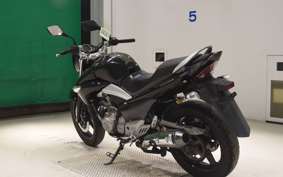 SUZUKI GSR250 2024