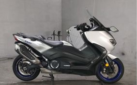 YAMAHA T-MAX 530 SX 2018 SJ15J