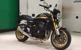 KAWASAKI Z900RS SE 2025 ZR900K