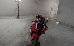 HONDA CBR600RR PC40
