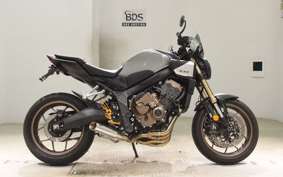 HONDA CB650R E-Clutch 2025 RH17