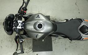 TRIUMPH STREET TRIPLE RS