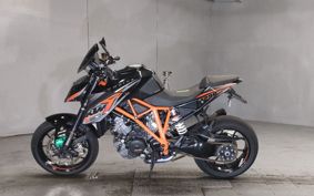 KTM 1290 SUPER DUKE R 2014 V3940