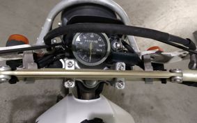 SUZUKI DJEBEL200 SH42A