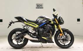TRIUMPH STREET TRIPLE MOTO 2026