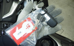 YAMAHA T-MAX 530 DX 2019 SJ15J