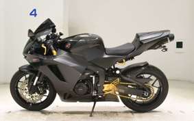 HONDA CBR600RR 2024 PC40