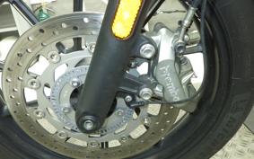 TRIUMPH STREET TWIN 2022