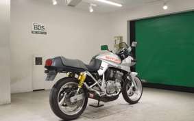 SUZUKI GSX250S KATANA 2023 GJ76A