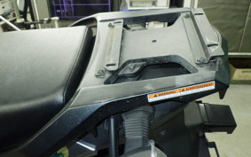 SUZUKI Vｽﾄﾛｰﾑ650 2013