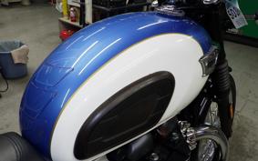 TRIUMPH BONNEVILLE T100 2020