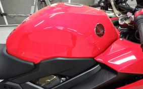 HONDA VFR800F 2022 RC79